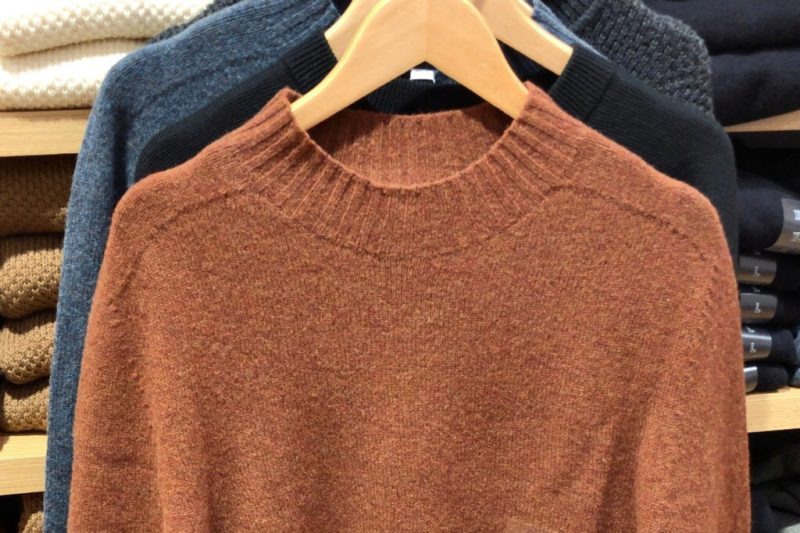 3Dプレミアムラムモックネックセーター（長袖）